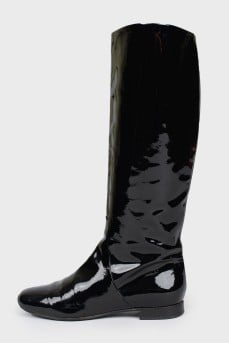 Flower leather boots on flat