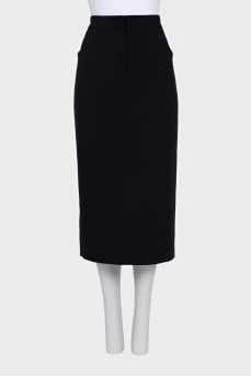 Straight skirt with a zip slit