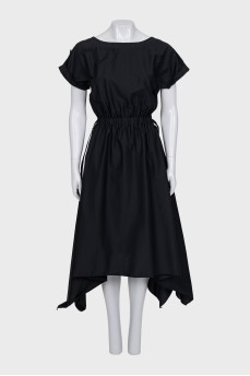 Fitted dress with decorative buttons
