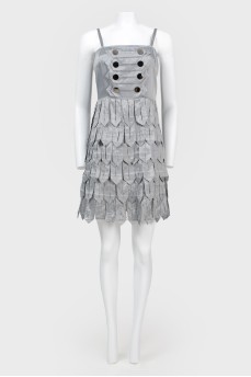Blick with a large fringe on the straps