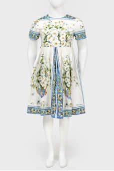 Dress in large floral print