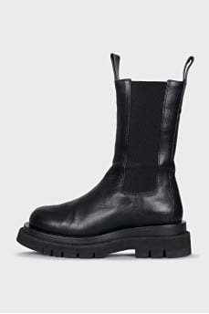 Leather boots with a bulky sole