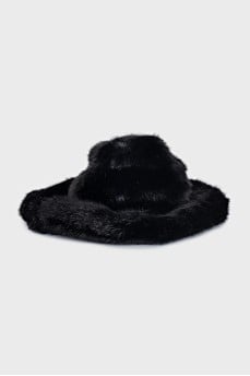 Black fur hat