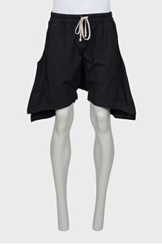 Men's shorts with side slits