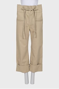 Oversized trousers
