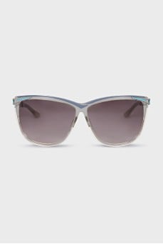 Sunglasses with blue temples