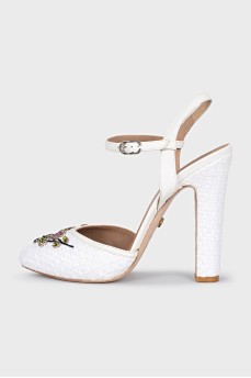 Braided sandals with crystals