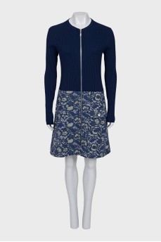 Fitted dress with zipped sleeves