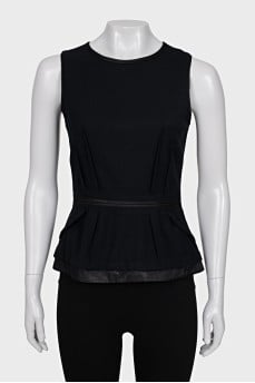 Fitted top with zipper