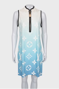 Straight dress with a front zipper