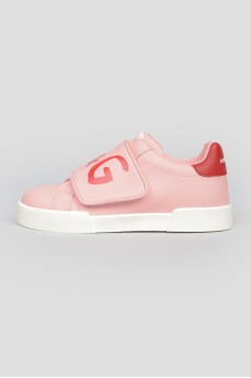 Baby sneakers on a wide Velcro with a tag