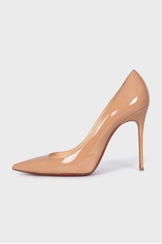 Patent leather shoes