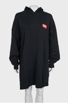 Hoodie dress with branded patch