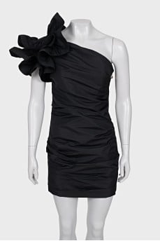 One-shoulder dress with ruffles