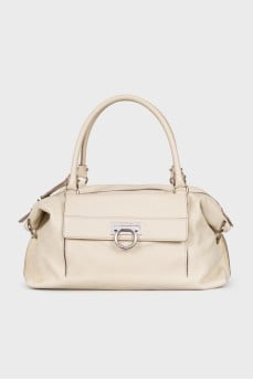 Leather bag with patch pocket