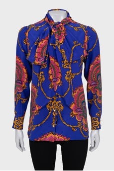 Printed blouse with a bow