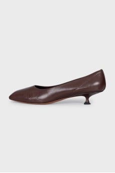 Red leather low-heeled shoes