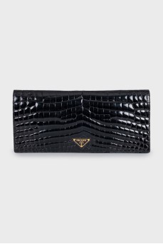 Leather clutch with magnetic clasp