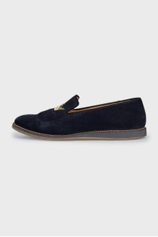 Men's suede shoes with embroidered logo