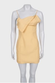 Linen dress with an asymmetrical top
