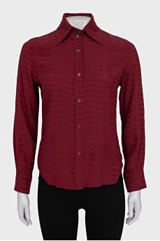 Straight-cut shirt with a brand logo