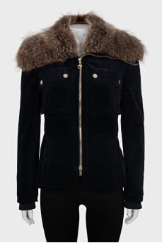 Fitted velvet jacket with a zipper