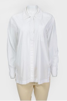 Button down shirt with embroidered brand logo