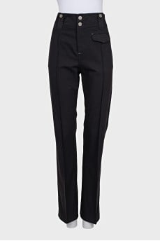 Black high-waisted jeans
