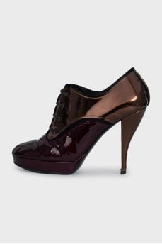 Patent leather lace-up ankle boots