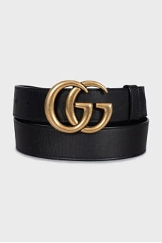 Leather belt with gold-colored buckle