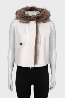 Cashmere vest with fur