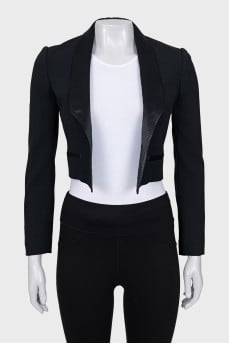 Cropped jacket without fastening