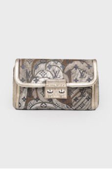 Double silver clutch