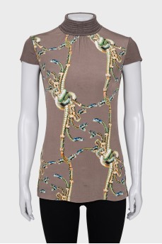 Fitted T-shirt with a high collar