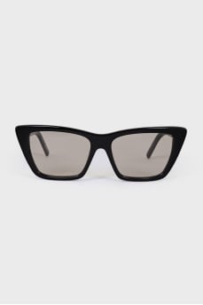 Black cat-eye glasses