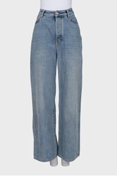 High-waisted wide-leg jeans