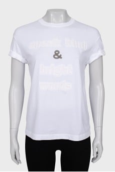 White T-shirt with a voluminous print