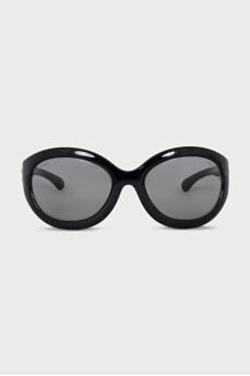 Oval sunglasses with logo