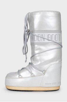 White glossy boots
