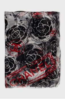 Silk scarf with contrasting print