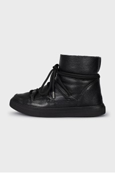 Men's insulated lace-up boots