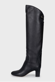 Heeled boots with silver hardware
