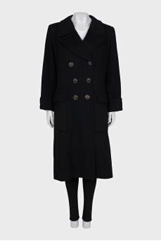 Vintage coat with belt and pockets