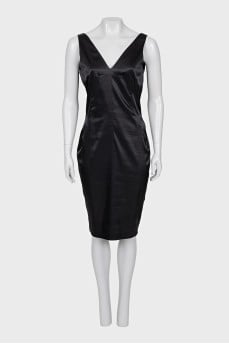 Black sheath dress with an open back