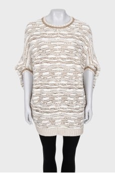 Oversized jumper with gold thread