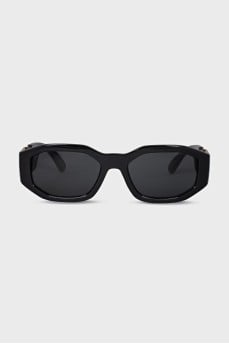 Sunglasses with embossed logo