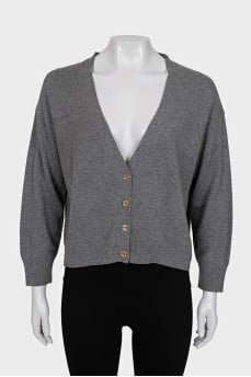 Cropped gray cardigan with buttons