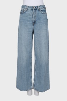 High-waisted wide-leg blue jeans