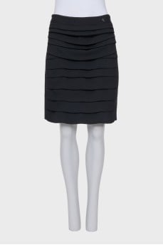Black pleated skirt