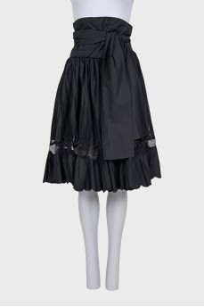 Black skirt with a wide belt